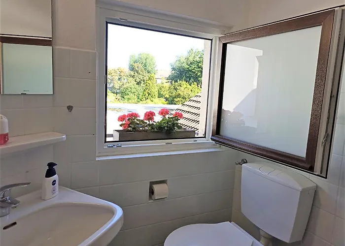 Neuss-nord Gæstehus 2*